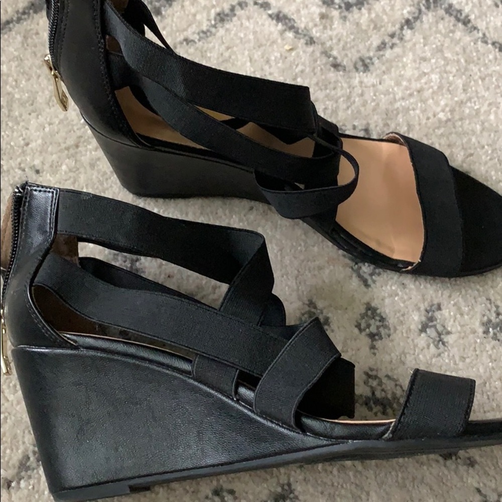 Liz Claiborne strappy sandals